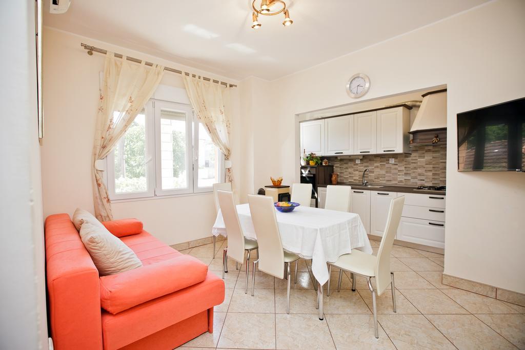 Villa Stana Vinišće Extérieur photo